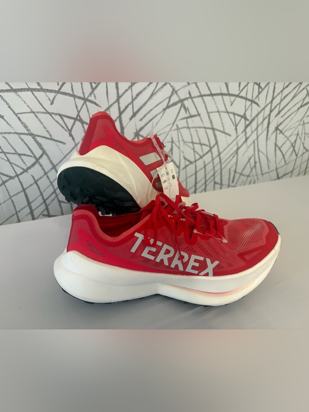 Adidas Men’s Terrex Agravic Speed Ultra trail running shoes in the "Pure Ruby - Picture 2 of 12